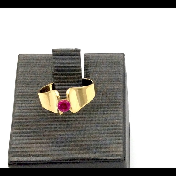 Size 8 Ring Engagement Cubic Zirconia & Red Stone - Picture 4 of 7